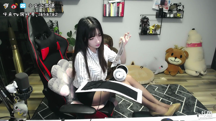 小女巫露娜ASMR-wfd8d全身_batch